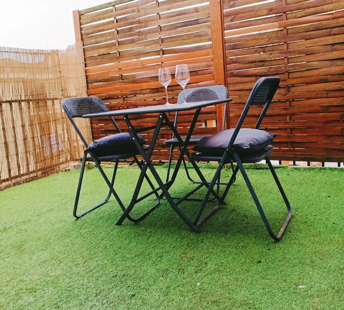 54M2 Lumineux Avec Terrasse Au Coeur Des Minimes Metro Apartment Toulouse France